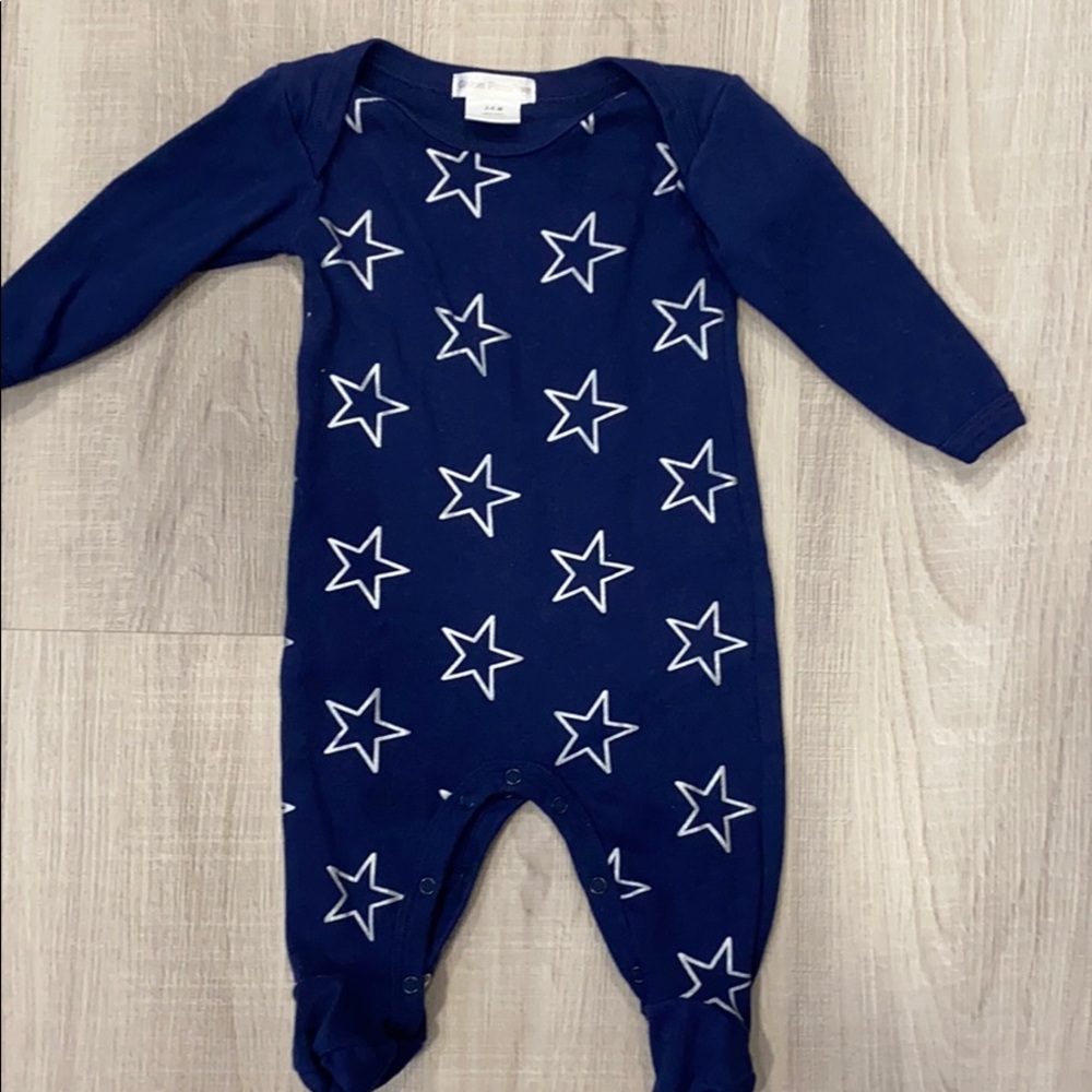 Star baby footie